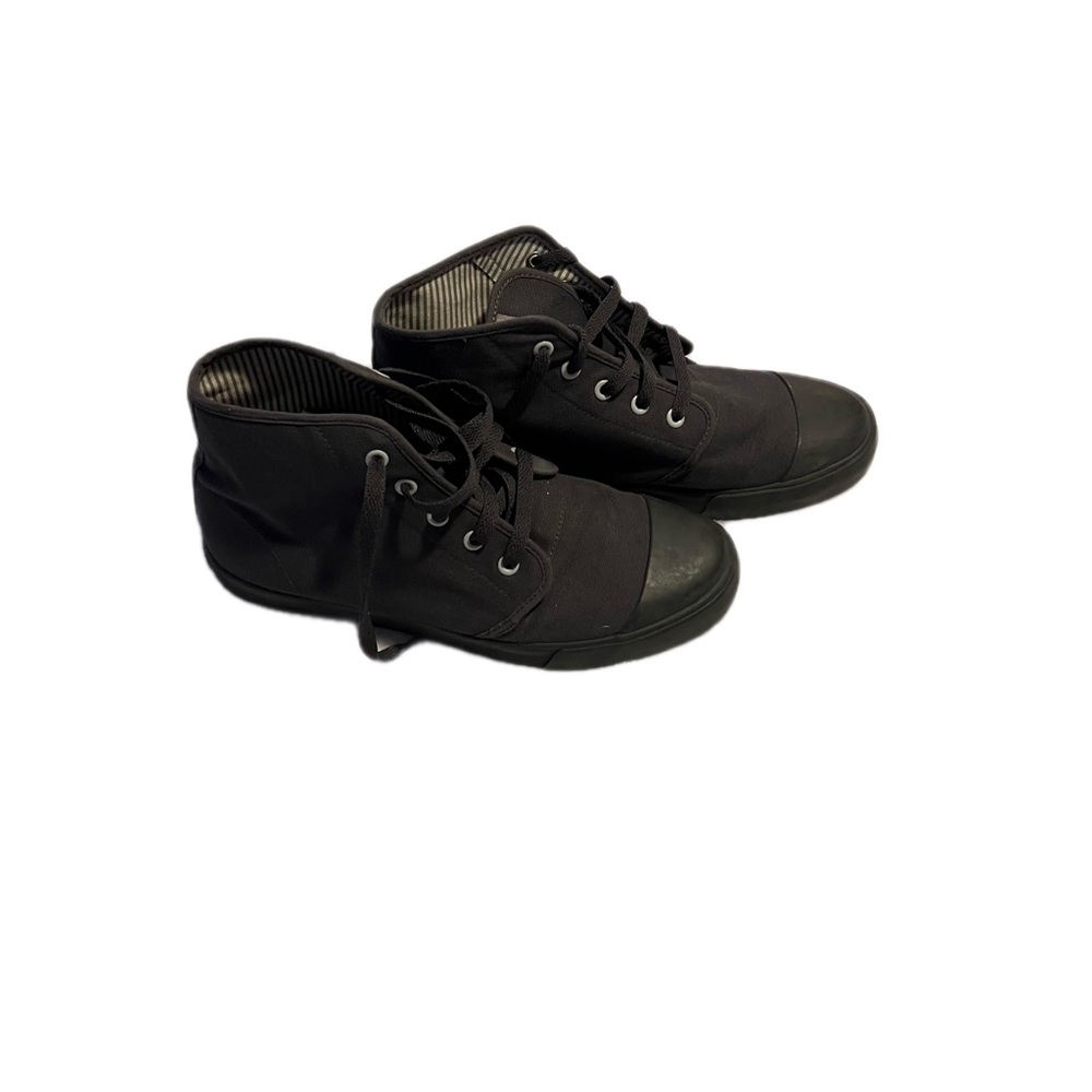 Unisex BANGS Onyx High Top Sneakers Men’s 7.5 Women’s 9